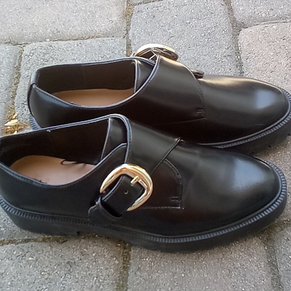 H&M Chunky Black Gold Buckle Loafers NWOT